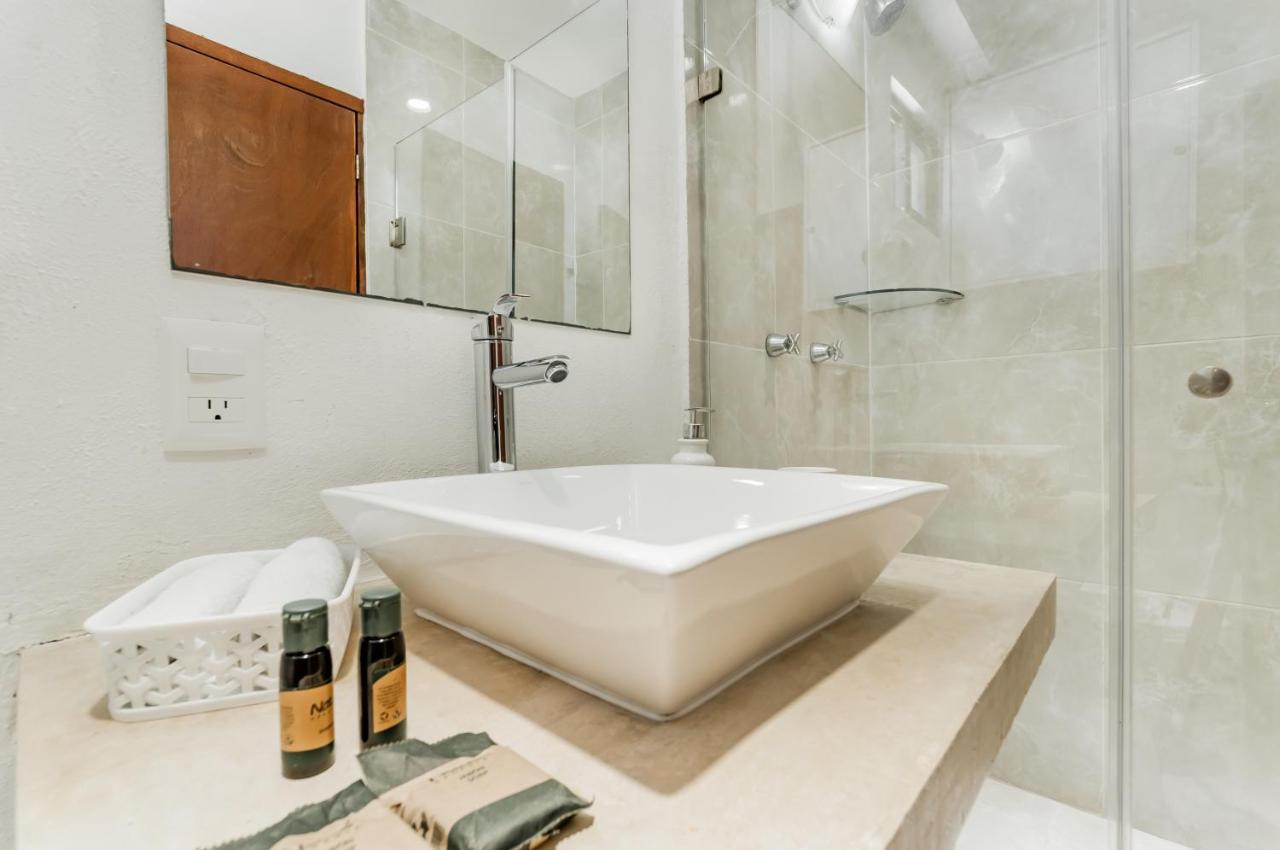 Hotelzone L16 Beach Access Канкун Екстериор снимка